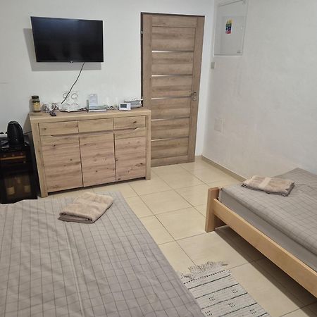 Kasnyik Winery Pensionat Strekov Exteriör bild